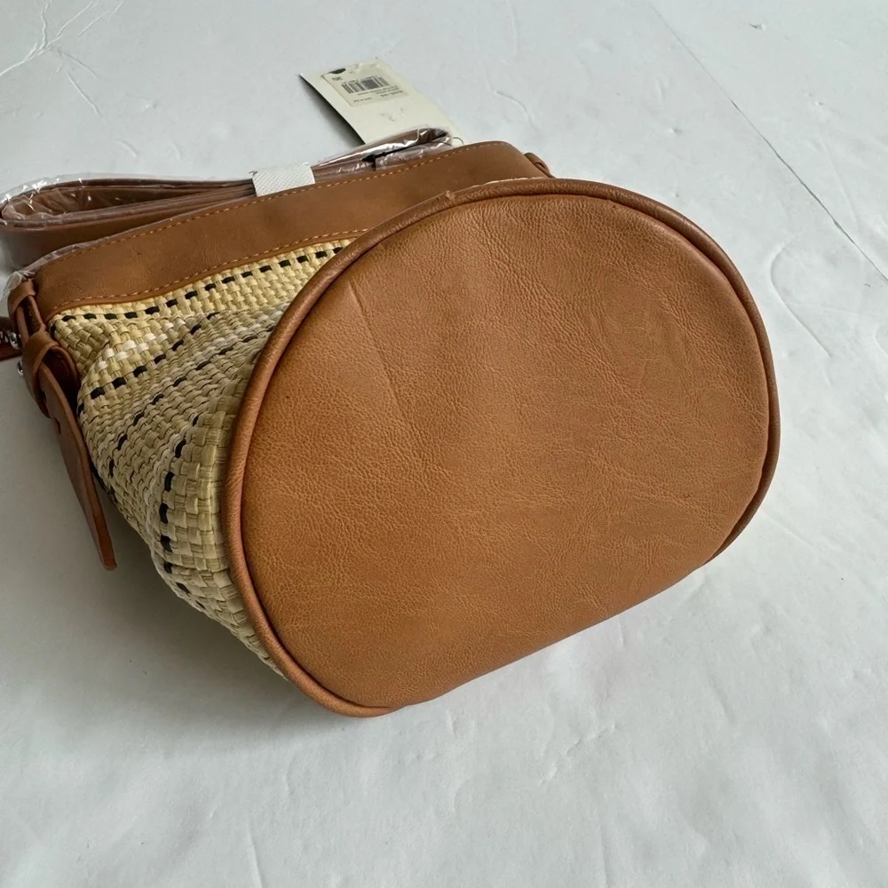 Levis Straw Bucket bag